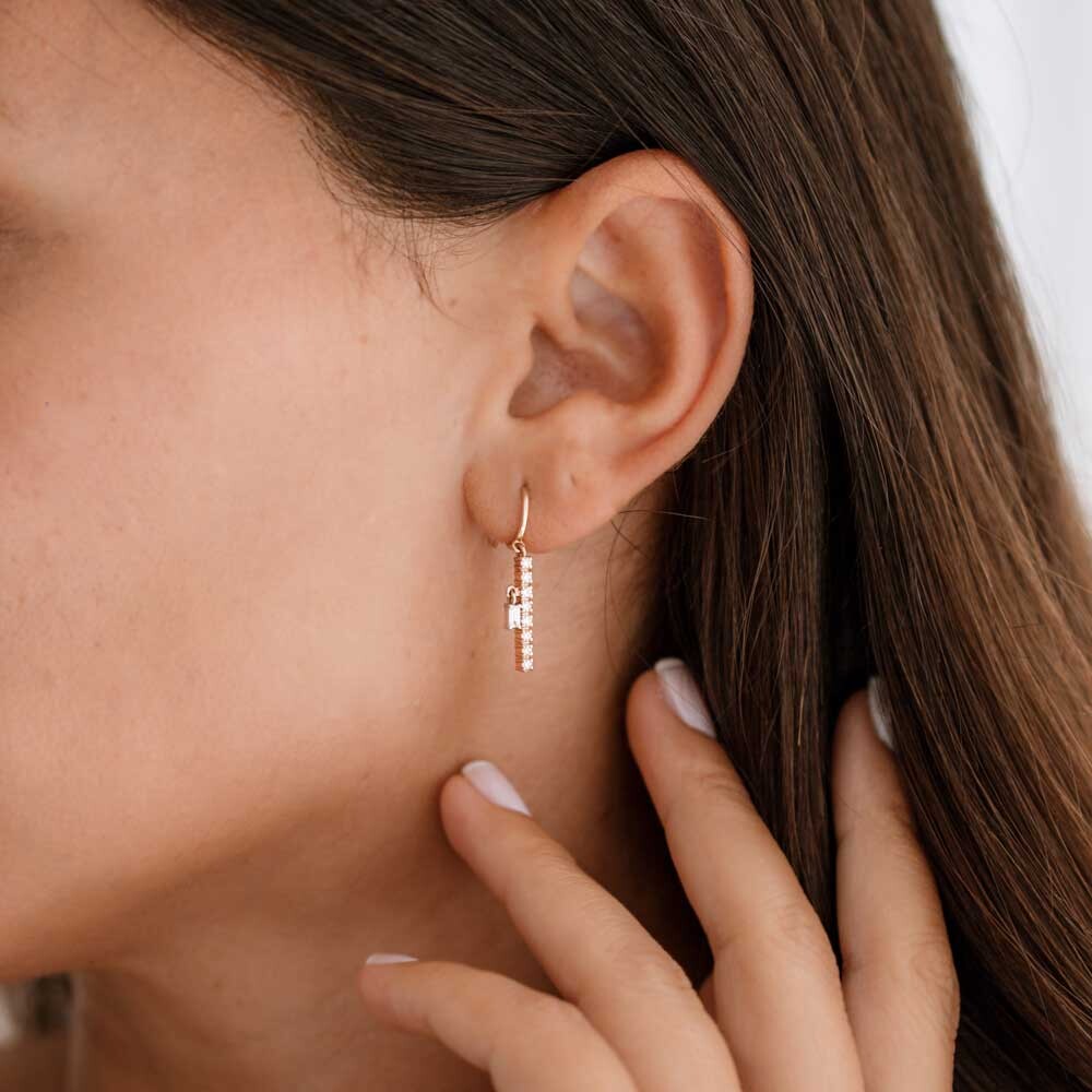 0.40 CT Pırlanta Taşlı Sallantılı Küpe