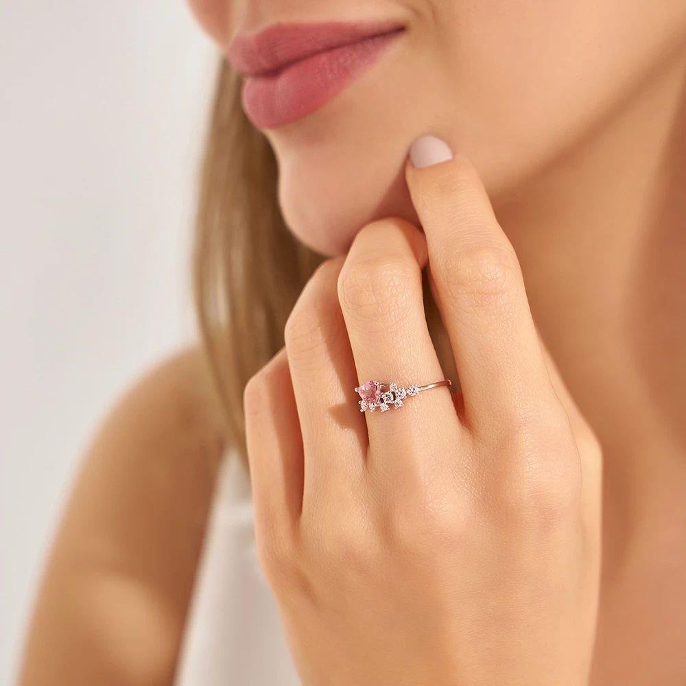 0.61 CT Pink Safir ve Pırlanta Taşlı Beyaz Altın Yüzük