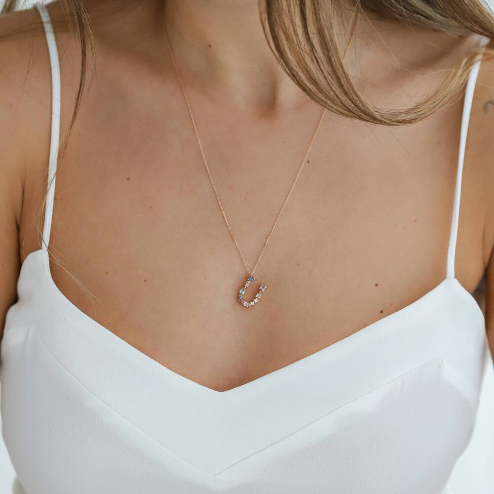 0.83 CT Brown Pırlanta ve Multicolor Safir Taşlı U Harf Kolye