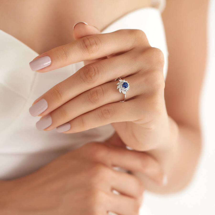 0.88 CT Safir ve Pırlanta Taşlı Beyaz Altın Yüzük