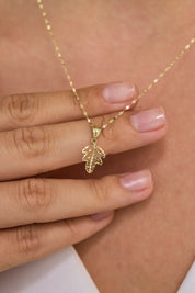 14 Ayar Altın Yaprak Kolye