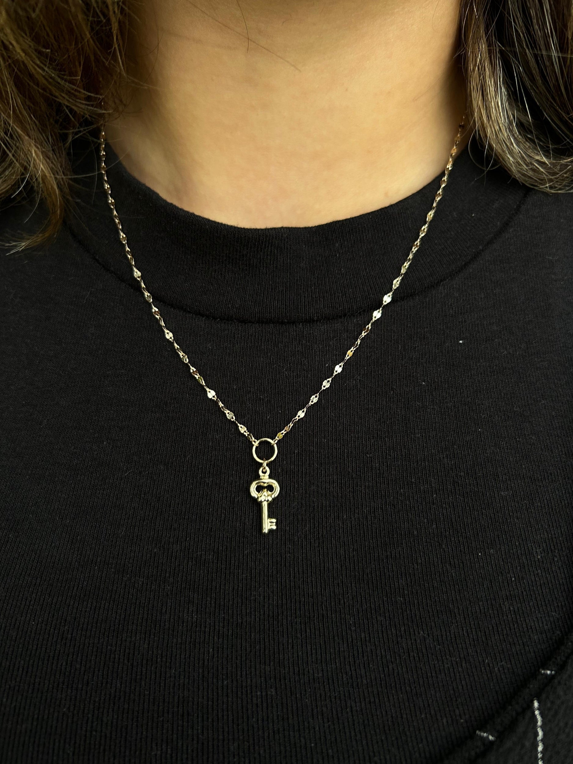 Kelebek Zincir Kilit Kolye