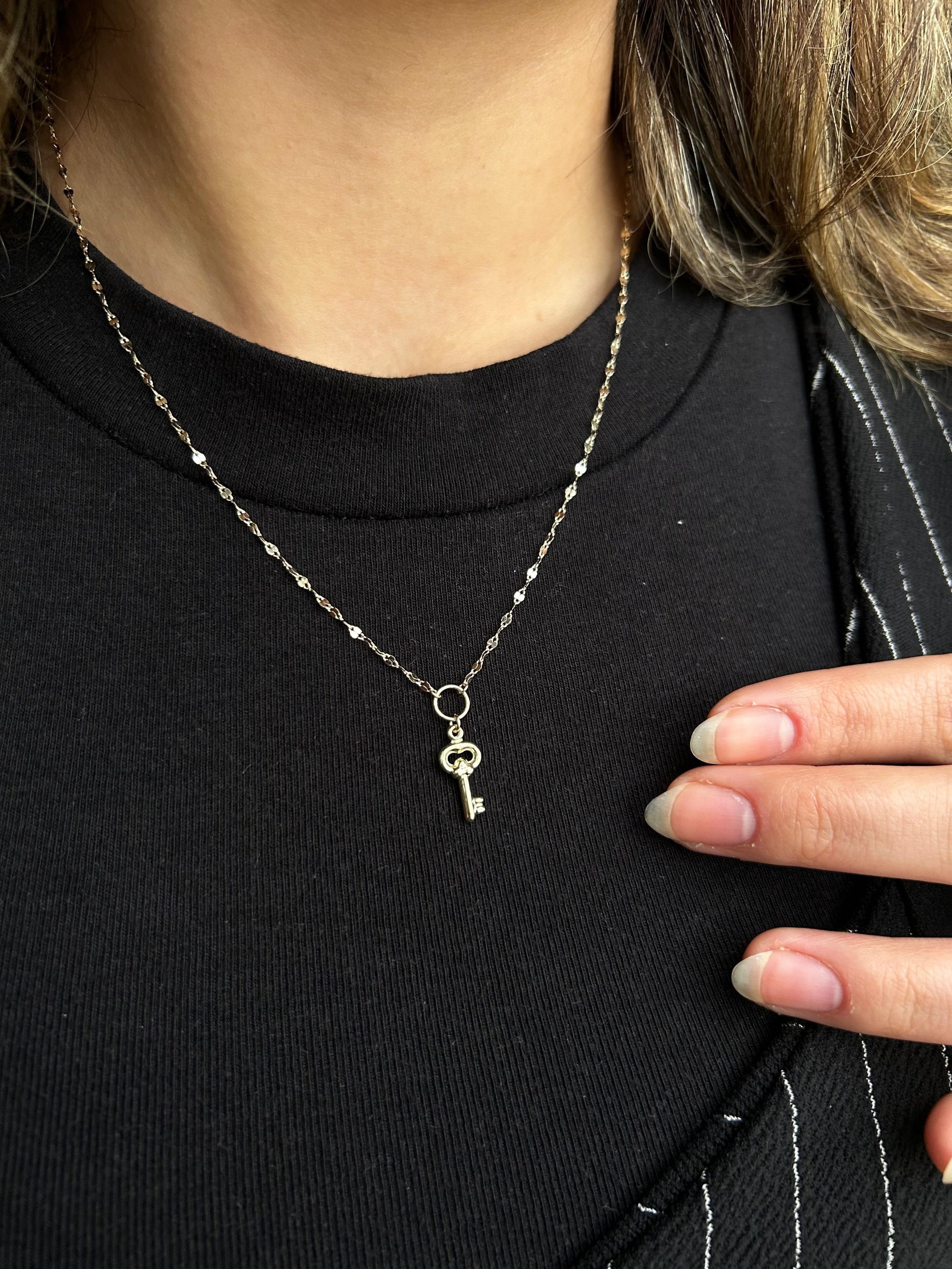 Kelebek Zincir Kilit Kolye