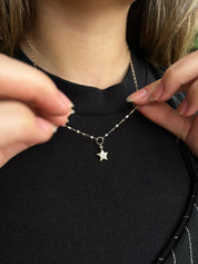 Altın Kelebek Zincirli Yıldız Figürlü Kolye