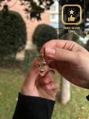 14 Ayar Altın Çizgili Kalp Tasarım Küpe