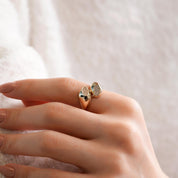 14 Ayar Altın Taşlı Detaylı Yüzük