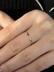 14 Ayar Altın Minimal Tarz Yüzük