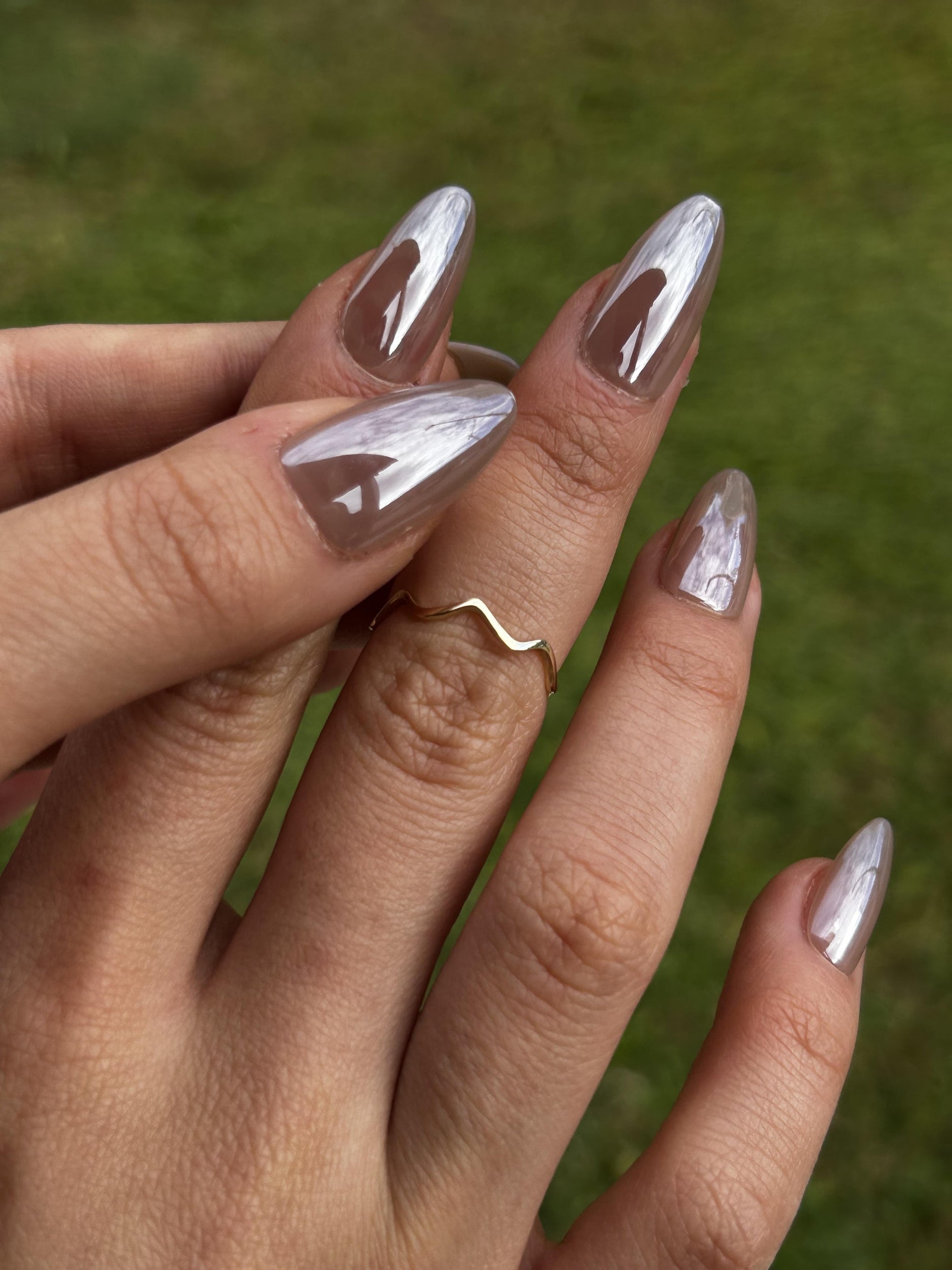 14 Ayar Altın Dalgalı Yüzük