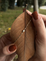 Kelebek zincir yuvarlak taşlı bileklik