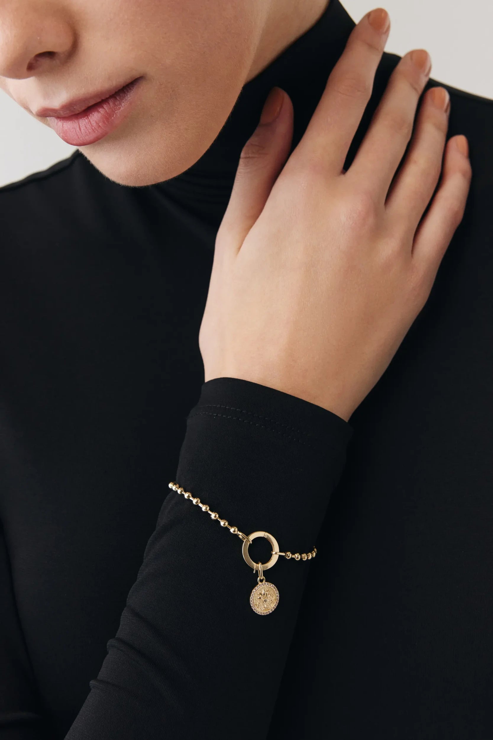 Lotus Charm Bileklik