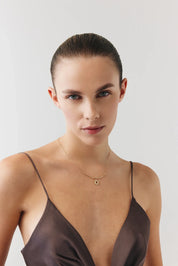 Oval Kahve Taşlı Madalyon Tel Kolye