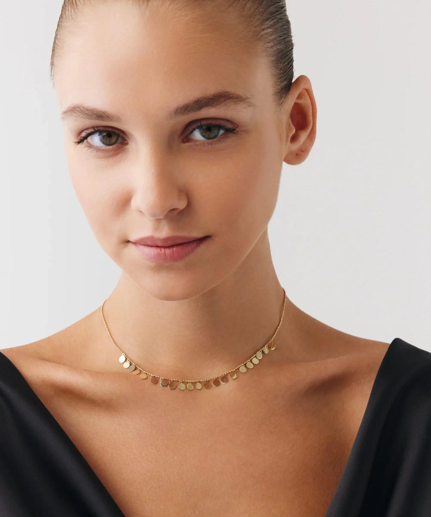 0001972_oval-pullu-choker.webp