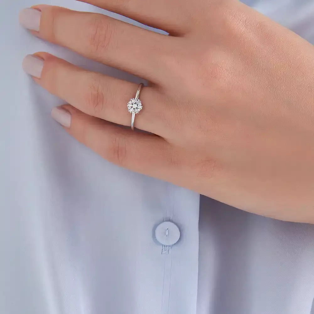 0.13 CT Baget Pırlanta Taşlı Beyaz Altın Yüzük