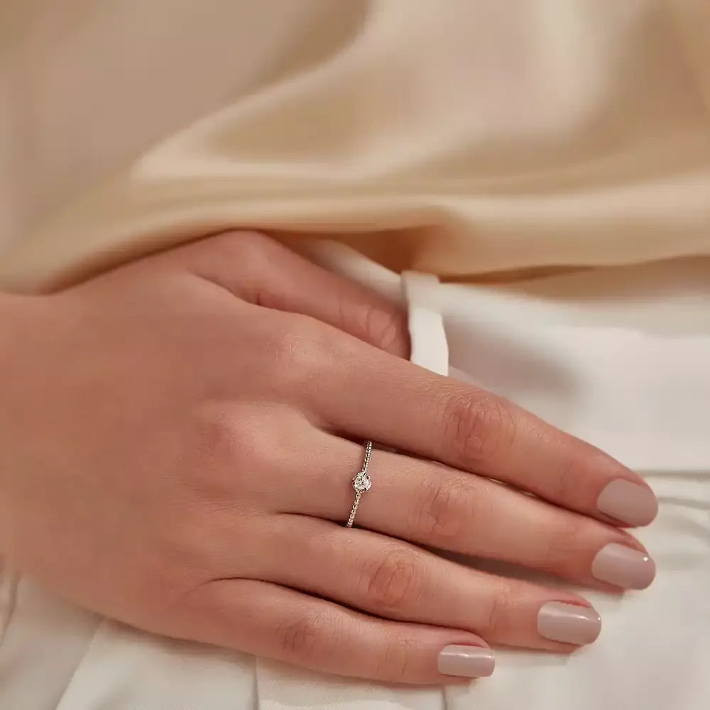 0.13 CT Tektaş Pırlanta Beyaz Altın Yüzük