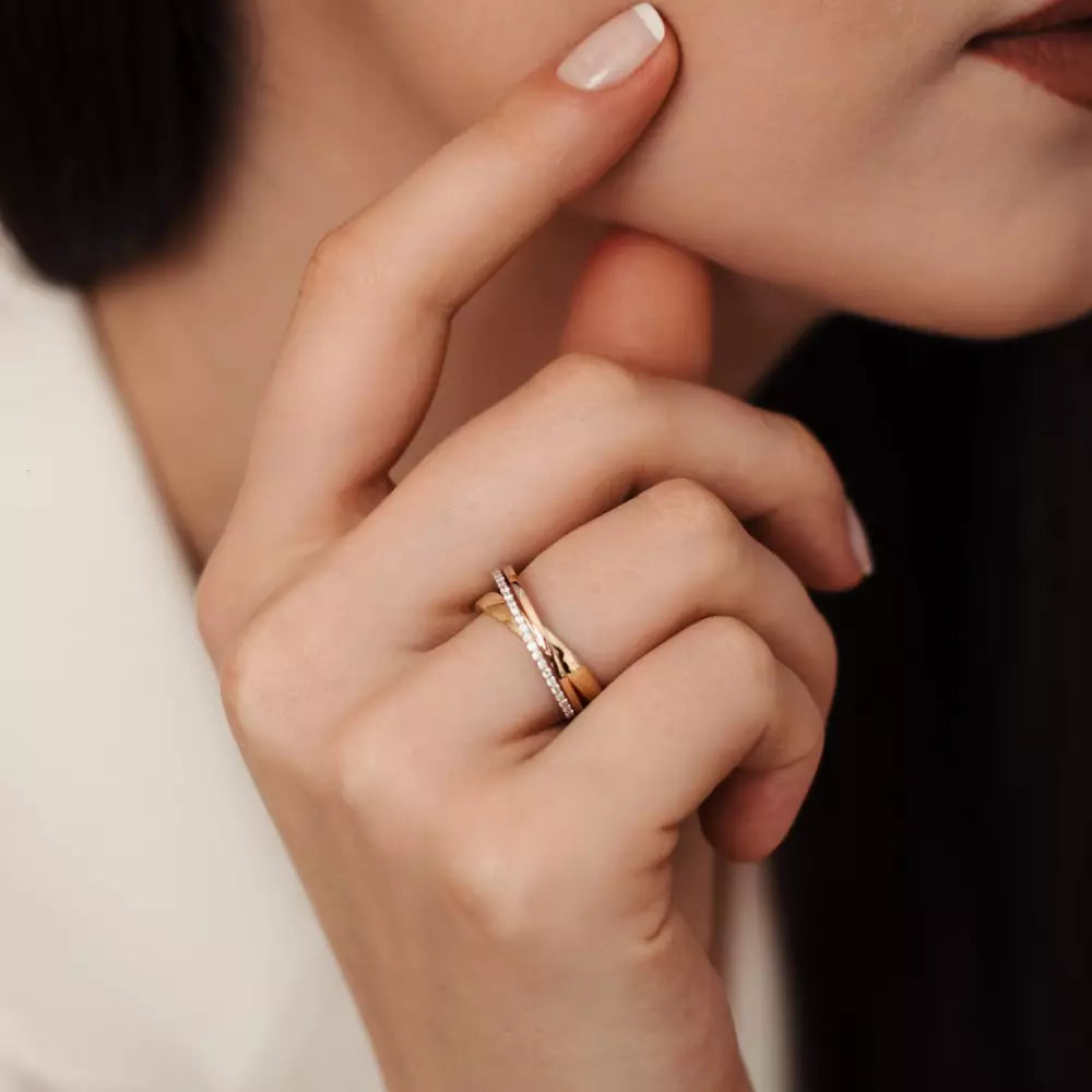 0.15 CT Pırlanta Taşlı Sarmal Alyans Yüzük