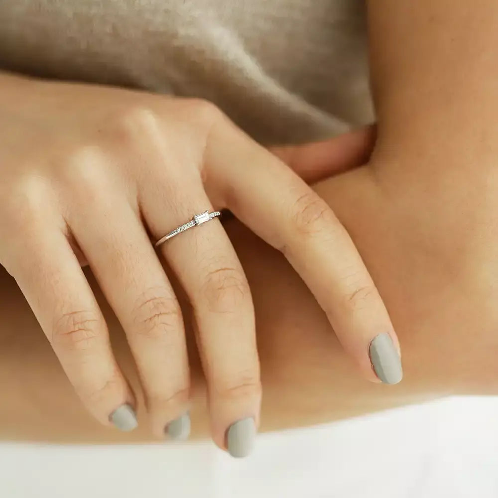 0.19 CT Baget Pırlanta Taşlı Beyaz Altın Yüzük