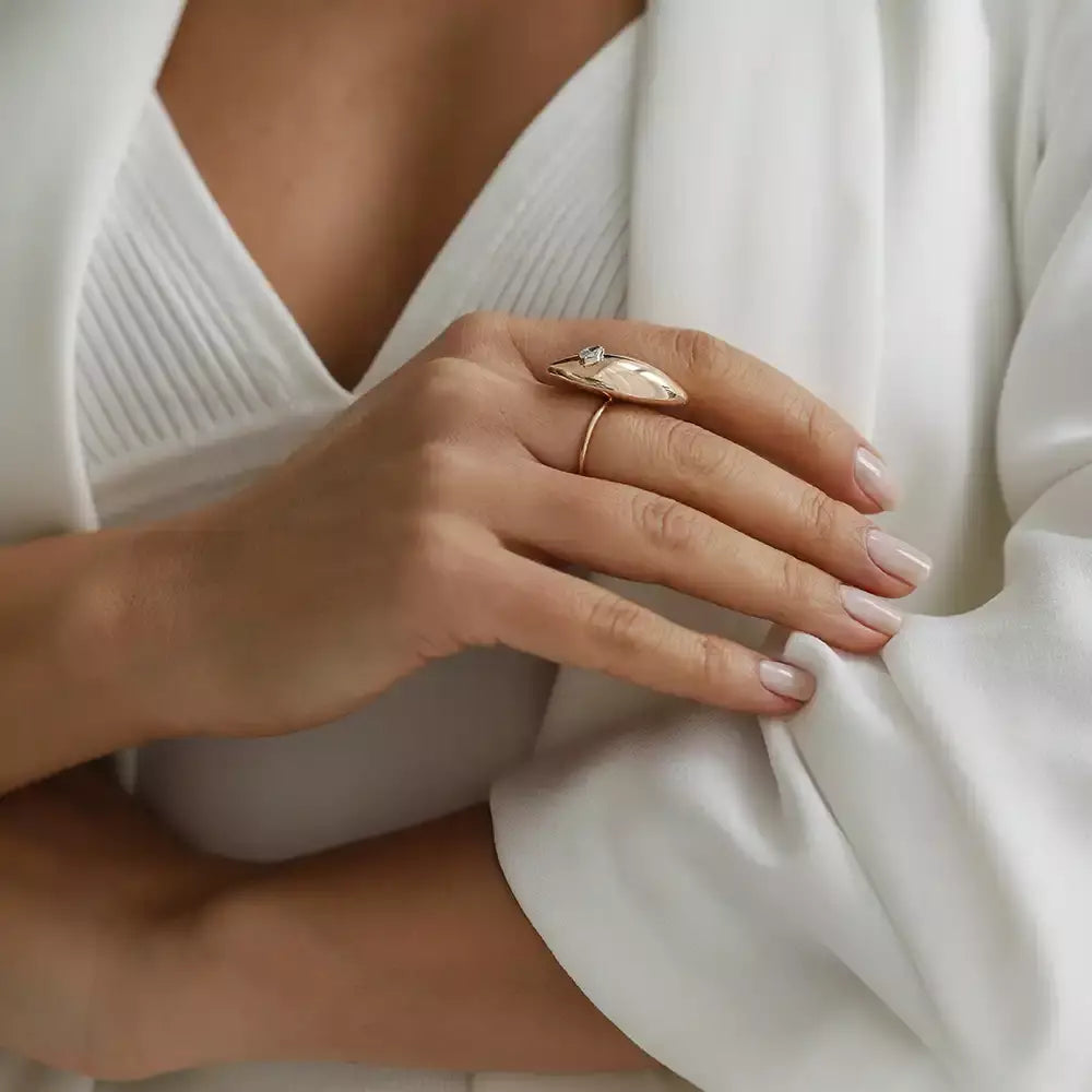 0.19 CT Oval Kesim Pırlanta Taşlı Rose Altın Yüzük