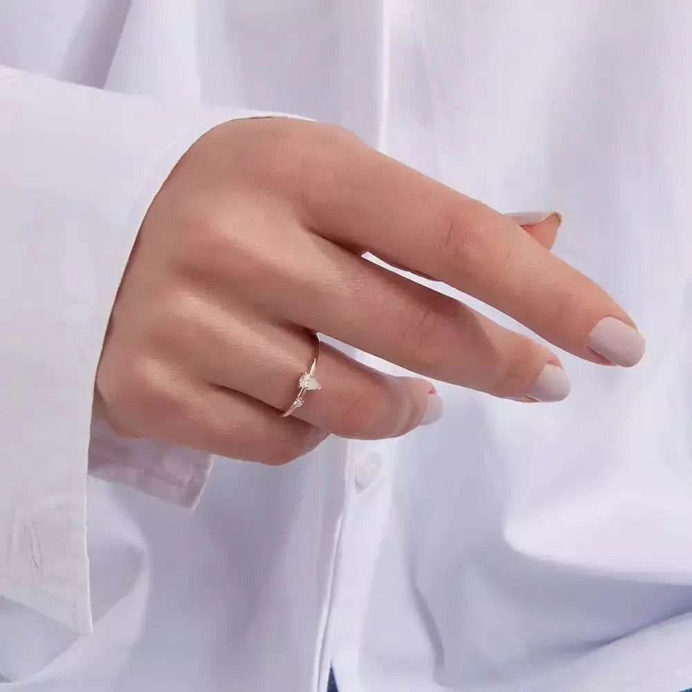 0.21 CT Damla Kesim Pırlanta Taşlı Rose Altın Yüzük