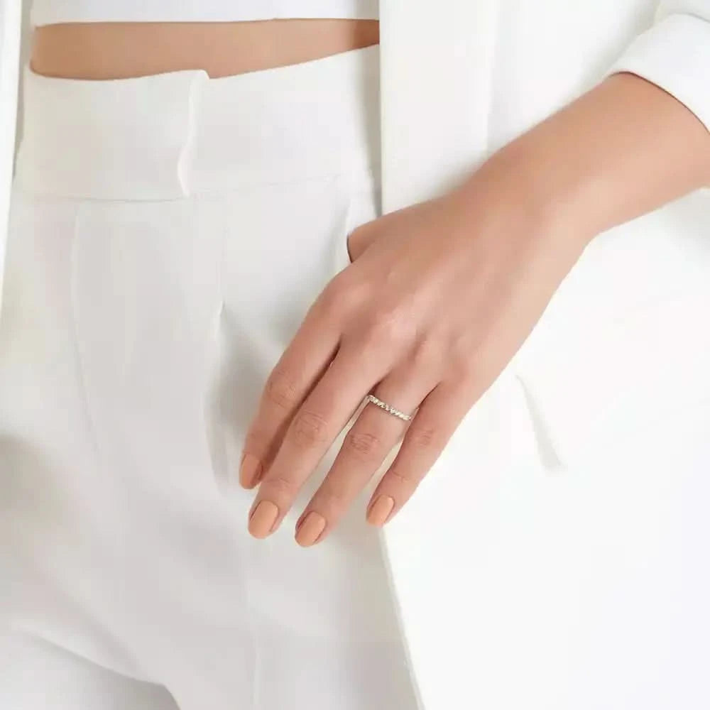 0.27 CT Baget Pırlanta Taşlı Yarımtur Beyaz Altın Yüzük