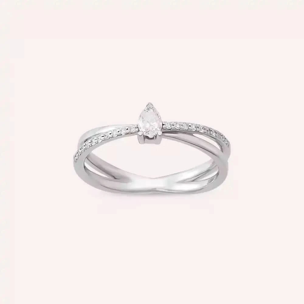 0.27 CT Damla Kesim Pırlanta Taşlı Beyaz Altın Yüzük