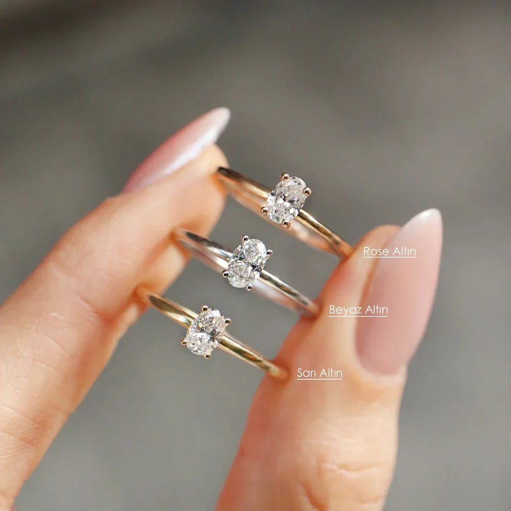 0.30 Karat G SI2 HRD Sertifikalı Oval Pırlanta Tektaş Yüzük