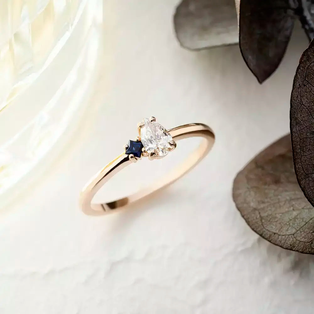 0.35 CT Damla Kesim Pırlanta ve Safir Taşlı Rose Altın Yüzük