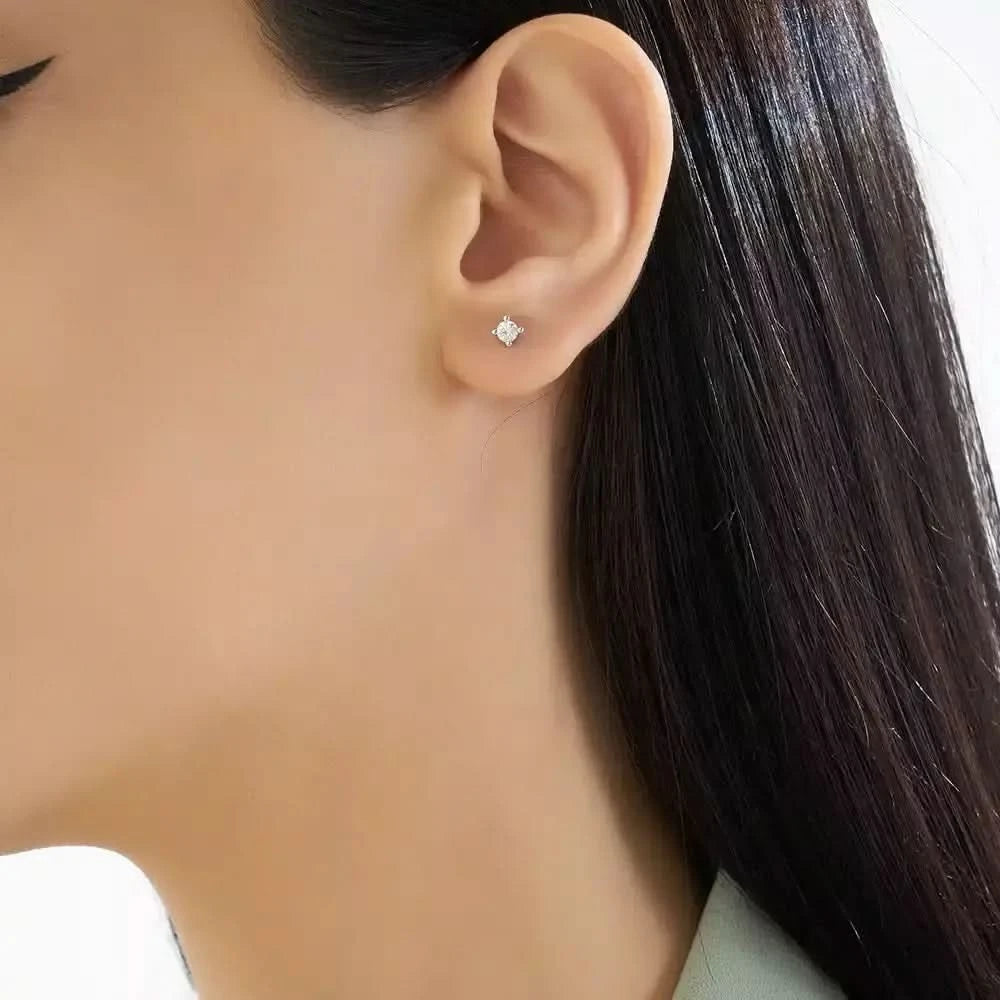 0.37 CT Pırlanta Tektaş Küpe