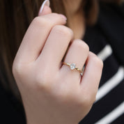 0.40 Karat D VS1 GIA Özel Tasarım Oval Pırlanta Burgu Yüzük