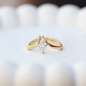 0.40 Karat Özel Tasarım Markiz Pırlanta Tektaş Yüzük