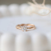 0.40 Karat Özel Tasarım Pırlanta Burgu Yüzük