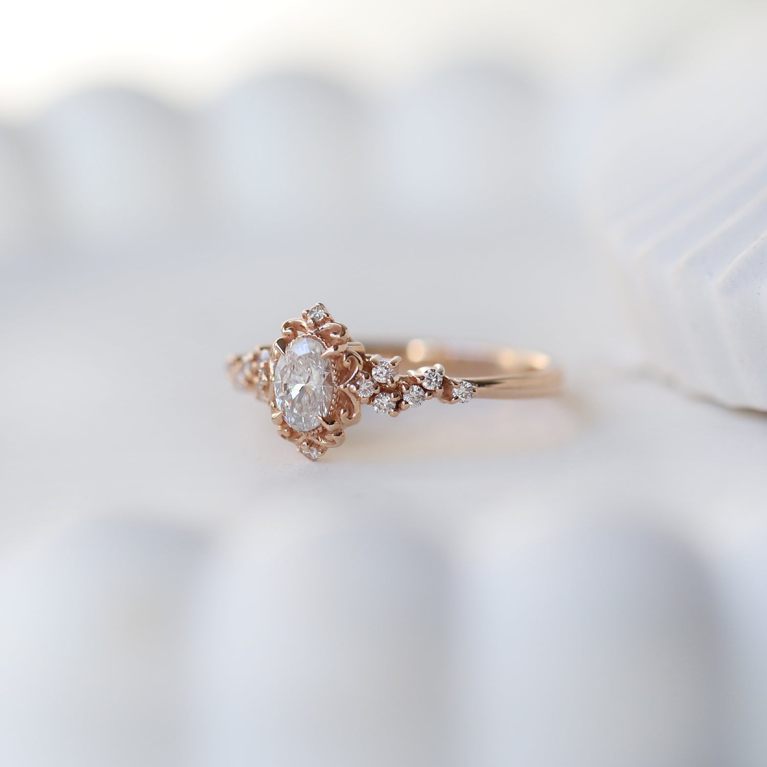 0.40 Karat Vintage Emma Asimetri Pırlanta Yüzük