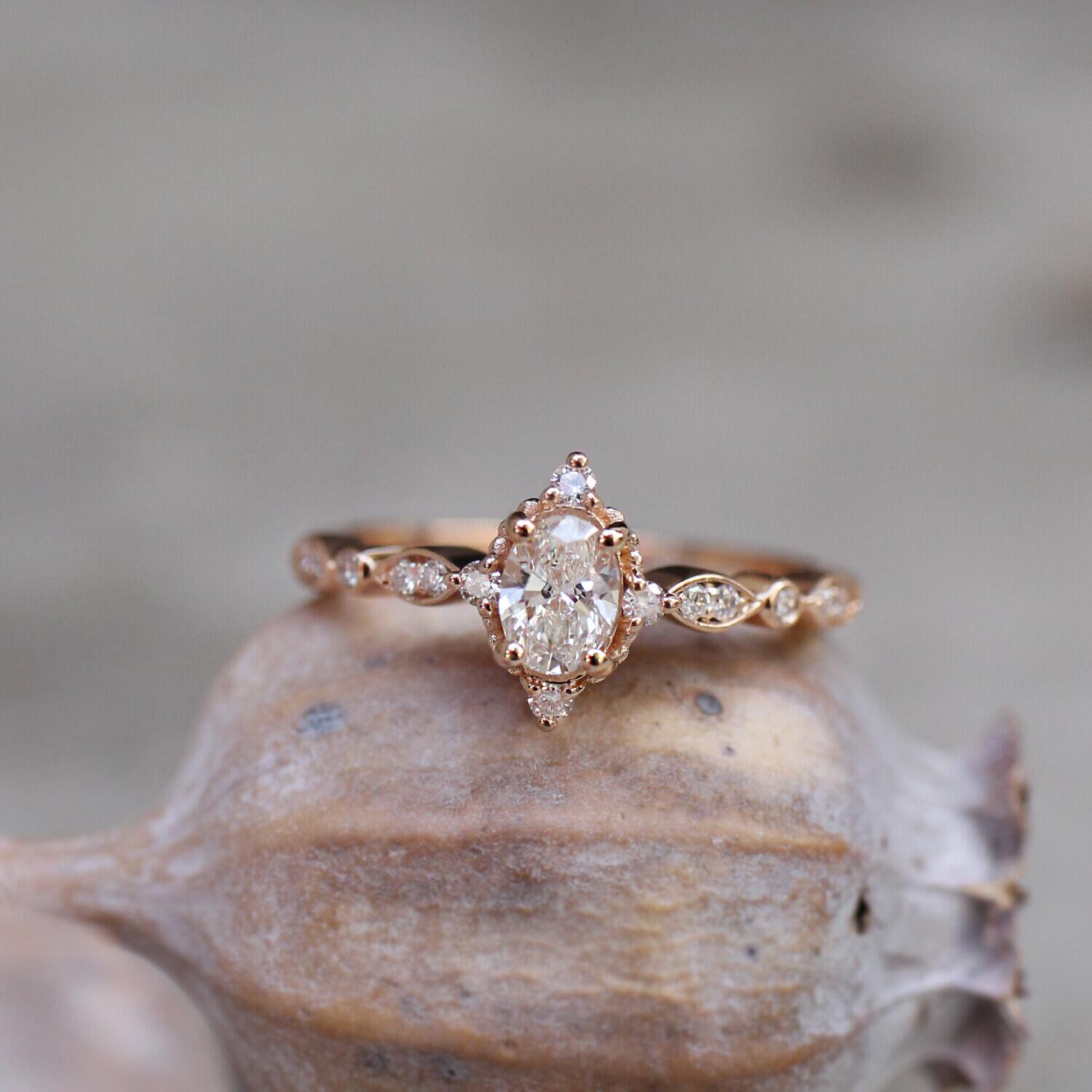 0.42 CT Özel Tasarım Mini Selius Pırlanta Yüzük