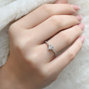 0.42 CT Özel Tasarım Mini Selius Pırlanta Yüzük