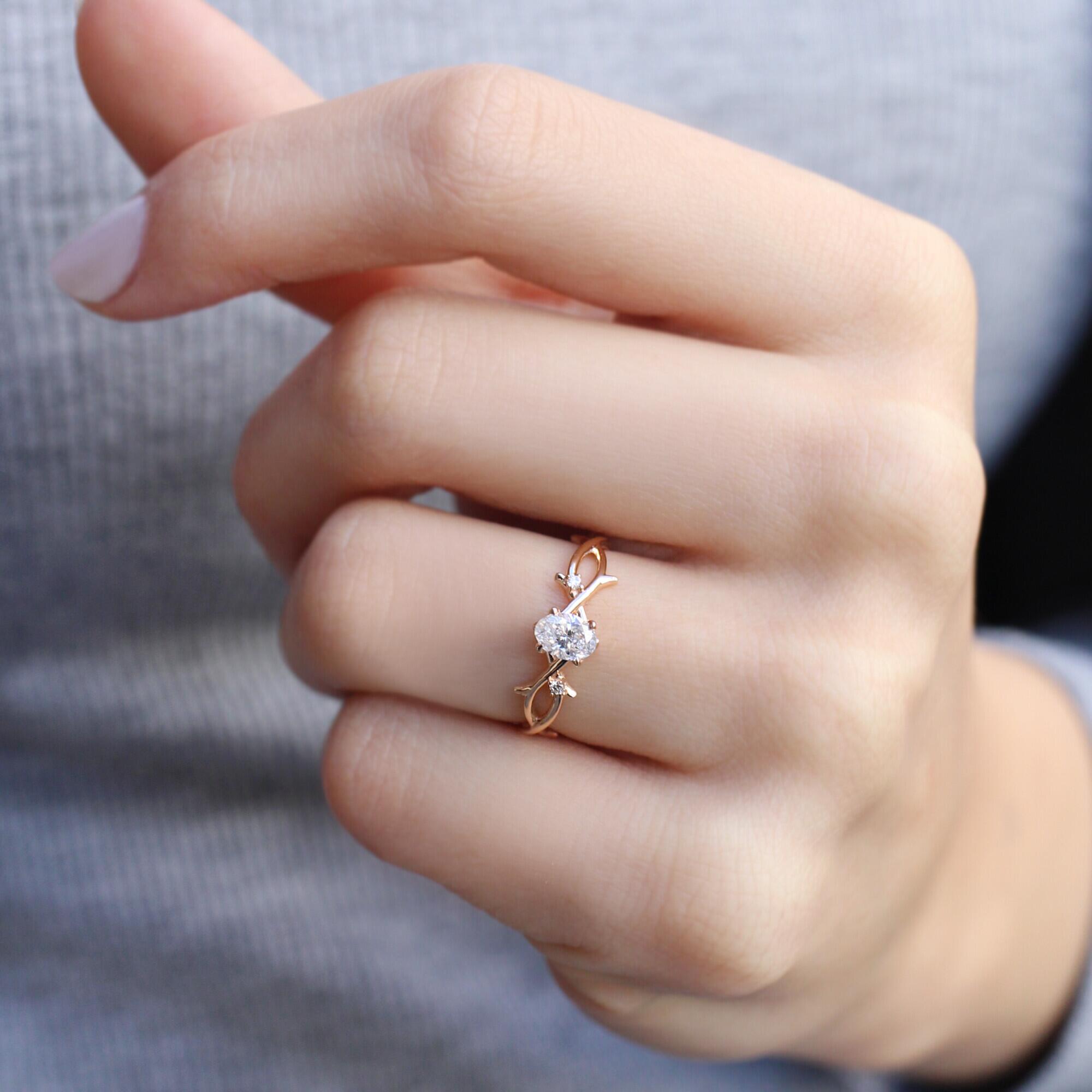 0.42 CT Özel Tasarım Pırlanta Dal Tektaş Yüzük