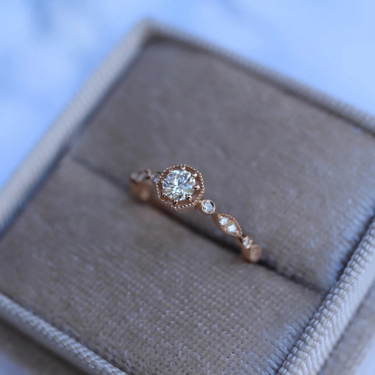 042-karat-vintage-sekizgen-pirlanta-yuzuk-10819-39-B.jpg