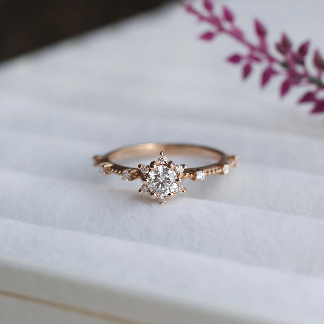 0.42 Karat Vintage Tasarım Kar Tanesi Pırlanta Yüzük