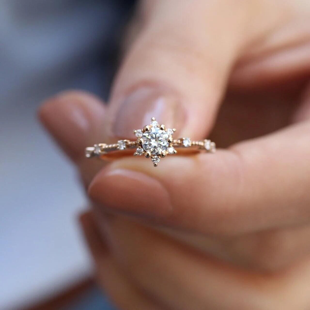 0.42 Karat Vintage Tasarım Kar Tanesi Pırlanta Yüzük