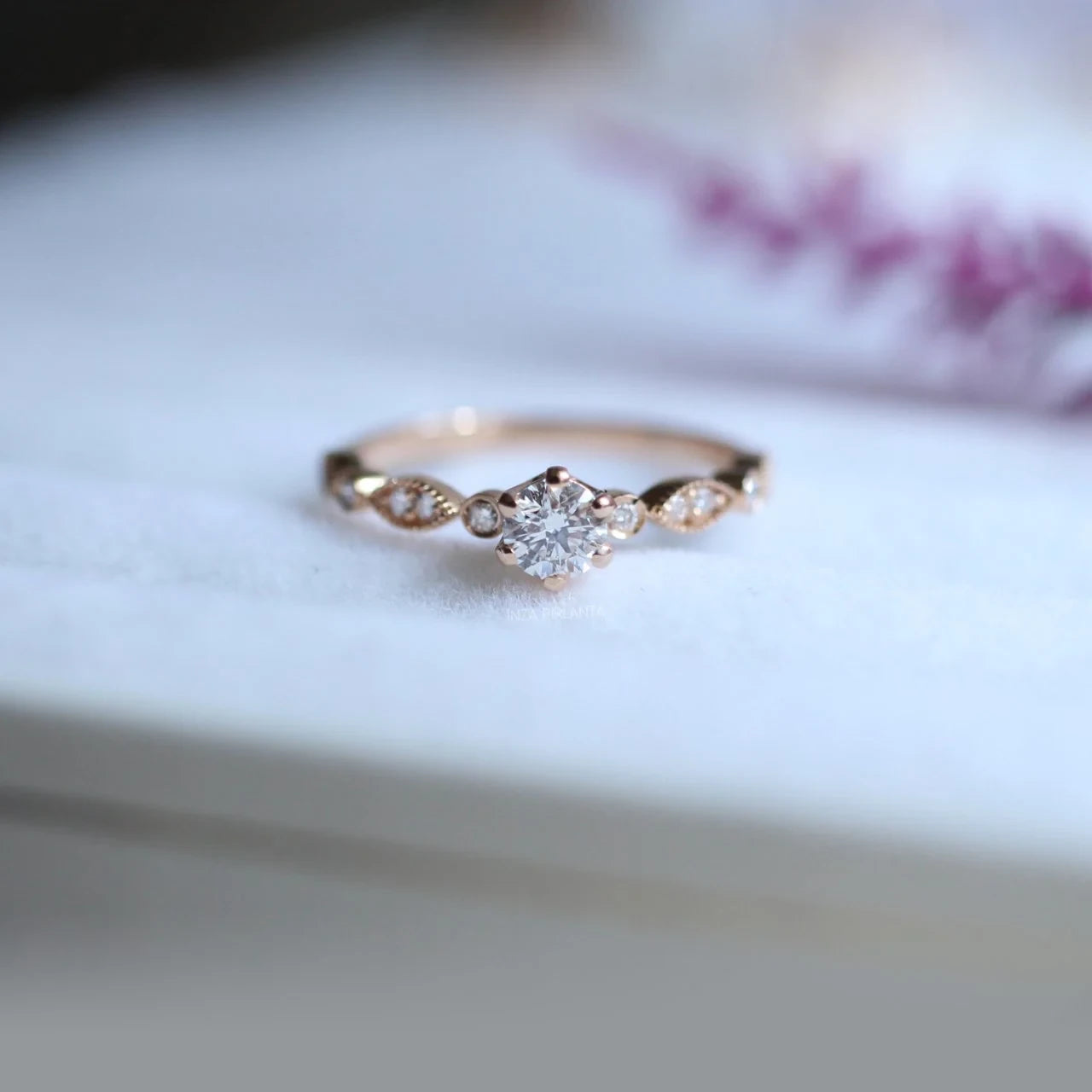 0.42 Karat Vintage Tasarım Pırlanta Tektaş Yüzük