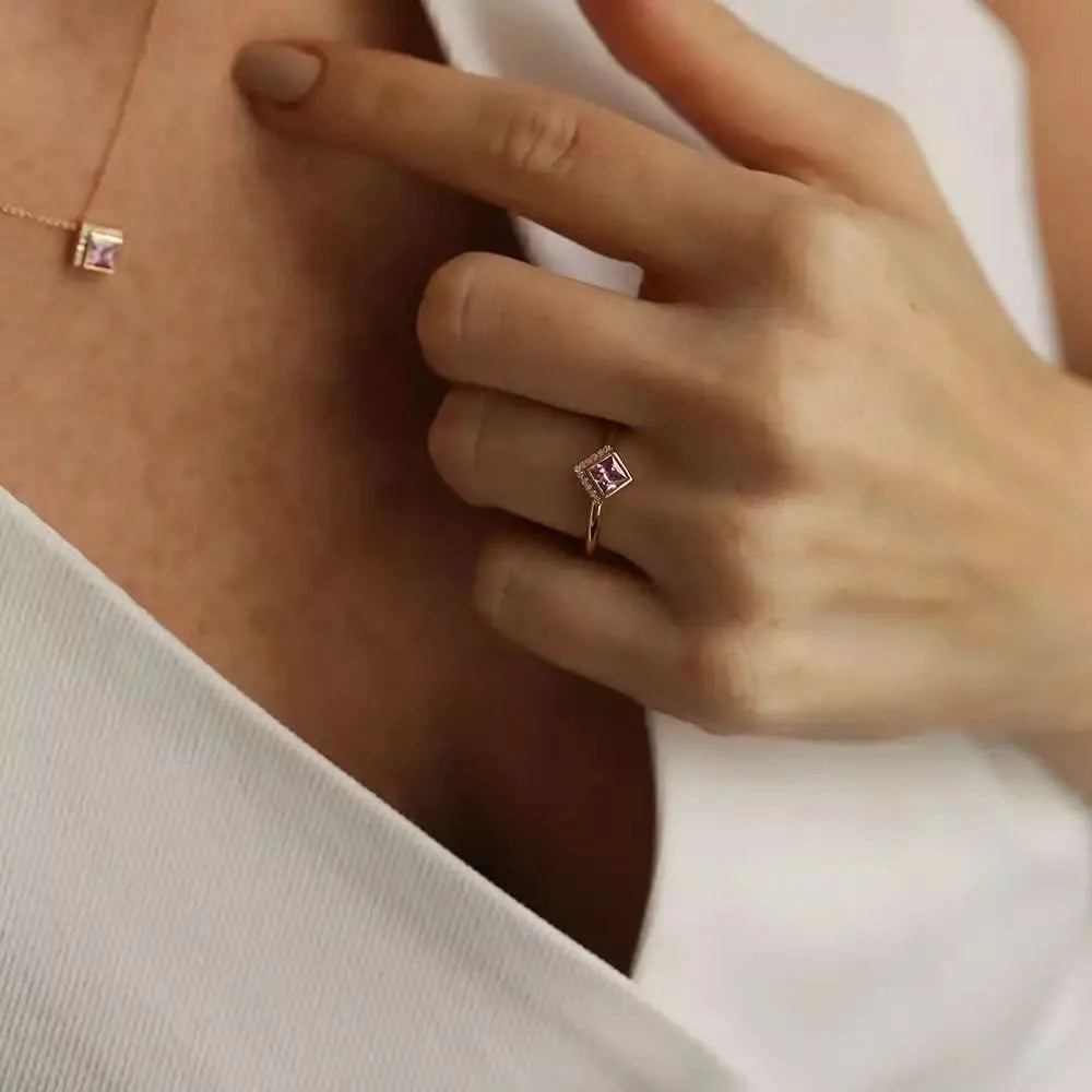 0.44 CT Pink Safir ve Pırlanta Taşlı Rose Altın Yüzük