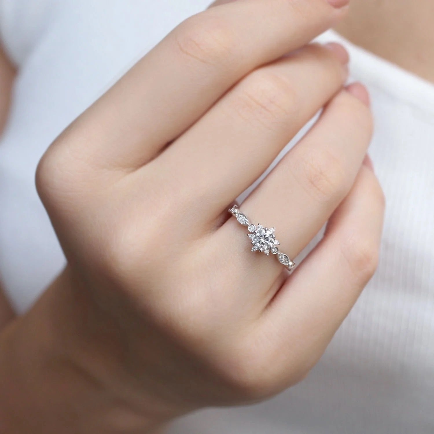 0.45 CT Vintage Tasarım Kar Tanesi Pırlanta Yüzük