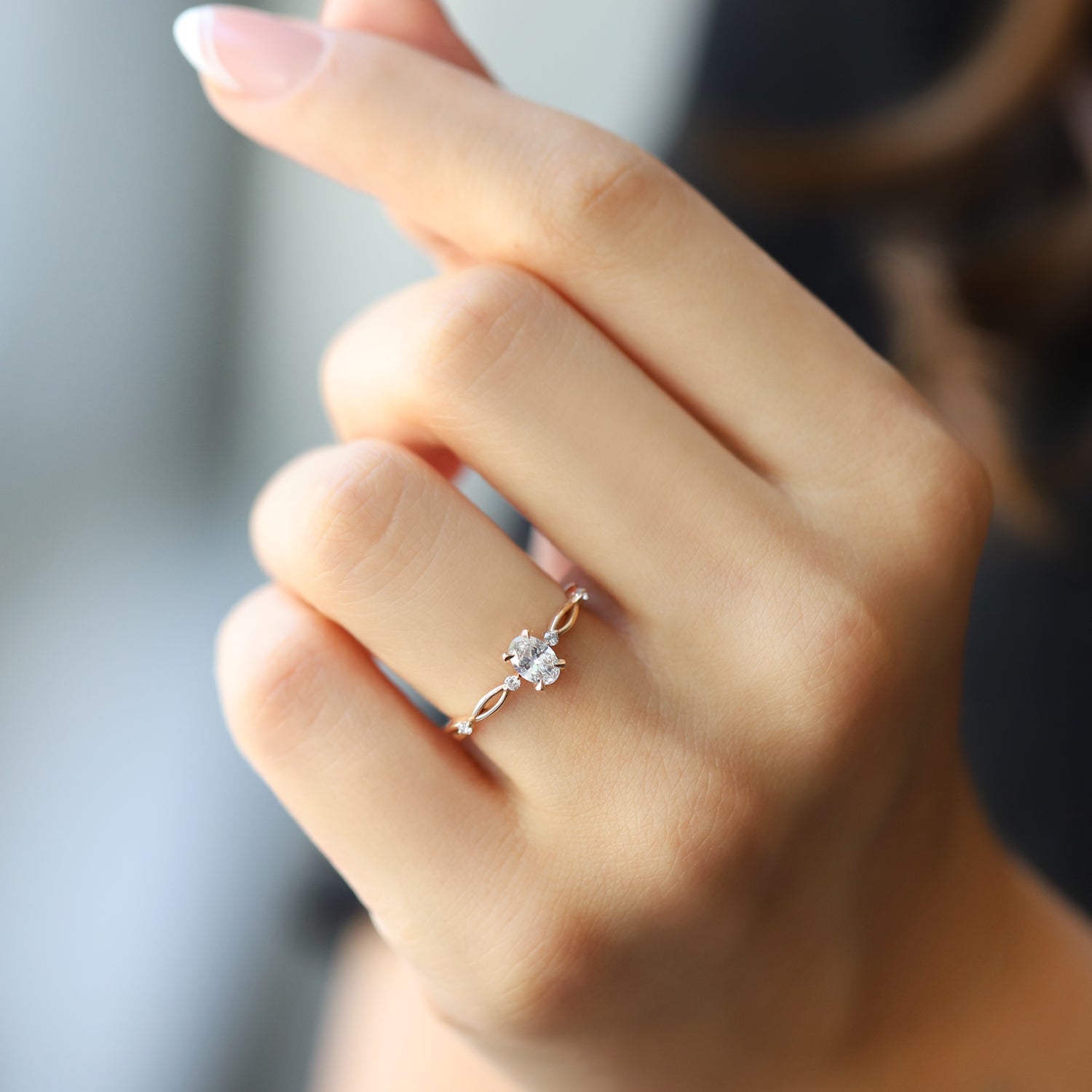 0.45 Karat E SI2 GIA Sertifikalı Vintage Tasarım Nina Oval Pırlanta Yüzük