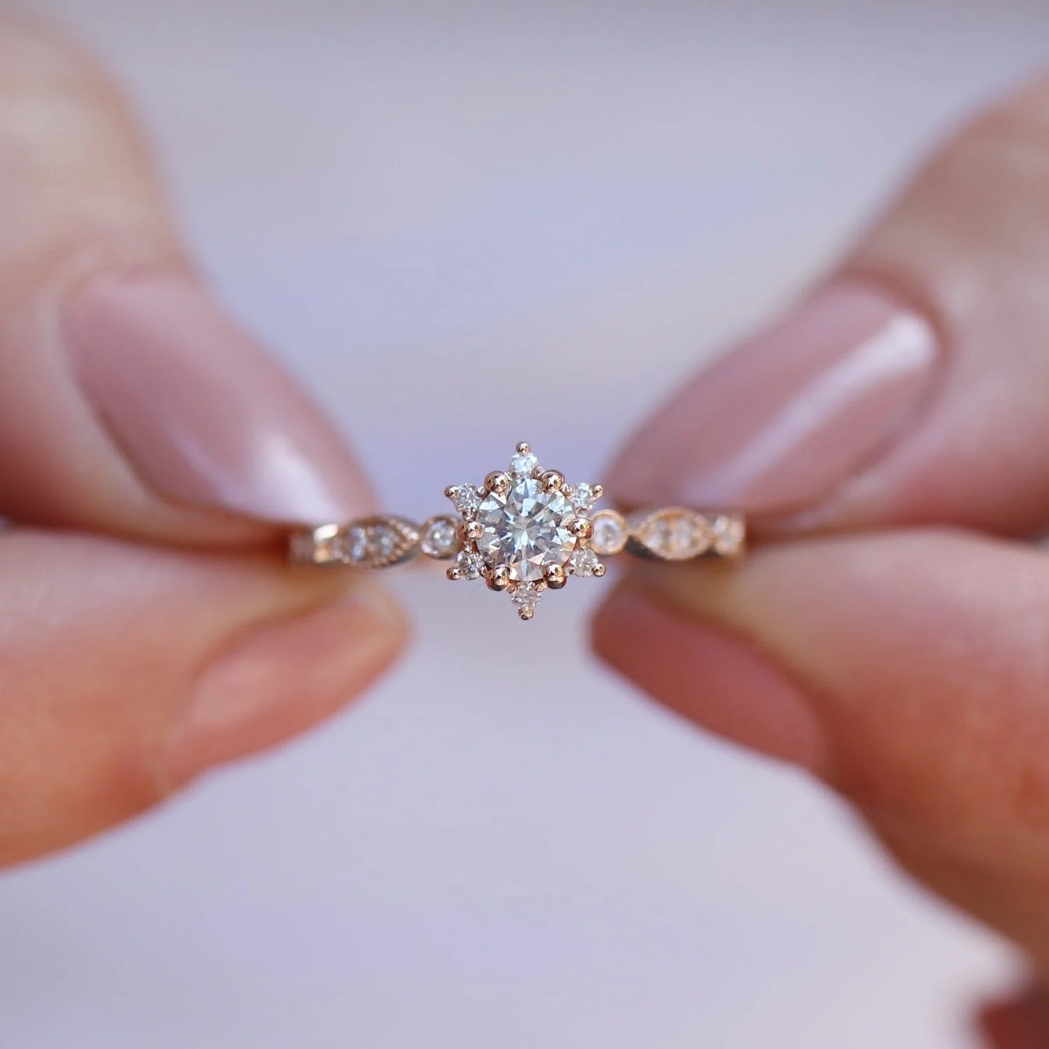 0.45 Karat Vintage Tasarım Kar Tanesi Pırlanta Yüzük