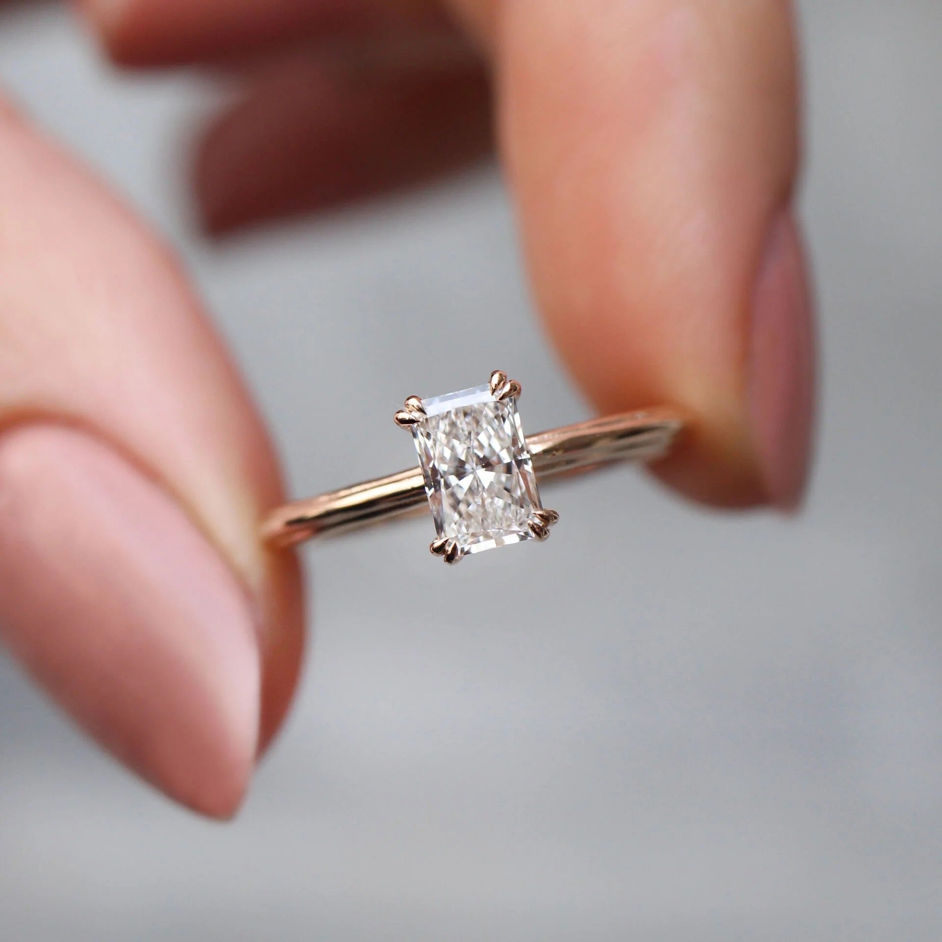 0.50 CT Radiant Tasarım Pırlanta Yüzük