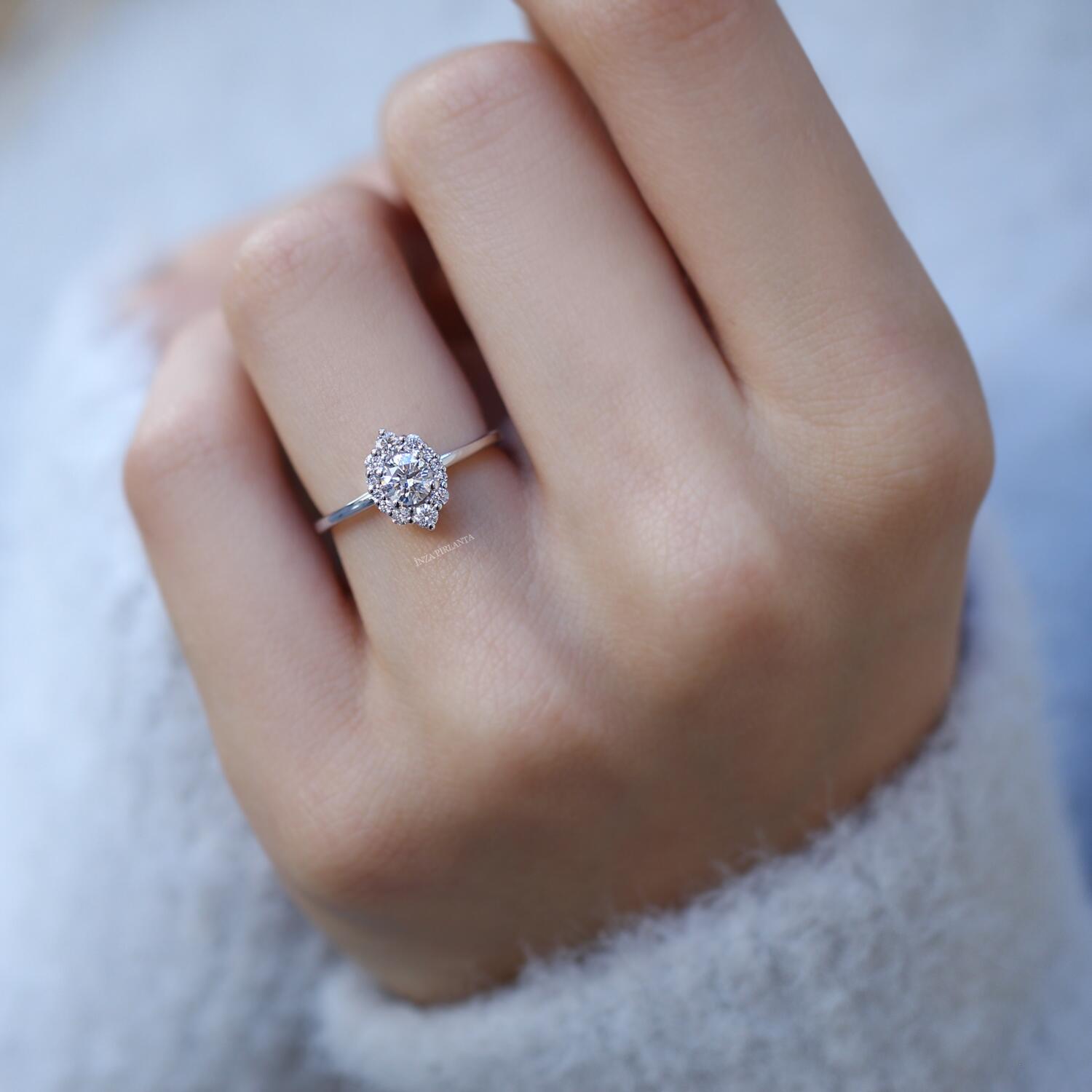 0.50 CT Vintage Lina Tasarım Pırlanta Yüzük