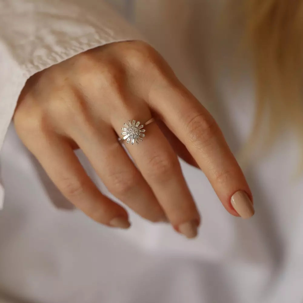 Shiny 0.51 CT Pırlanta Taşlı Beyaz Altın Yüzük