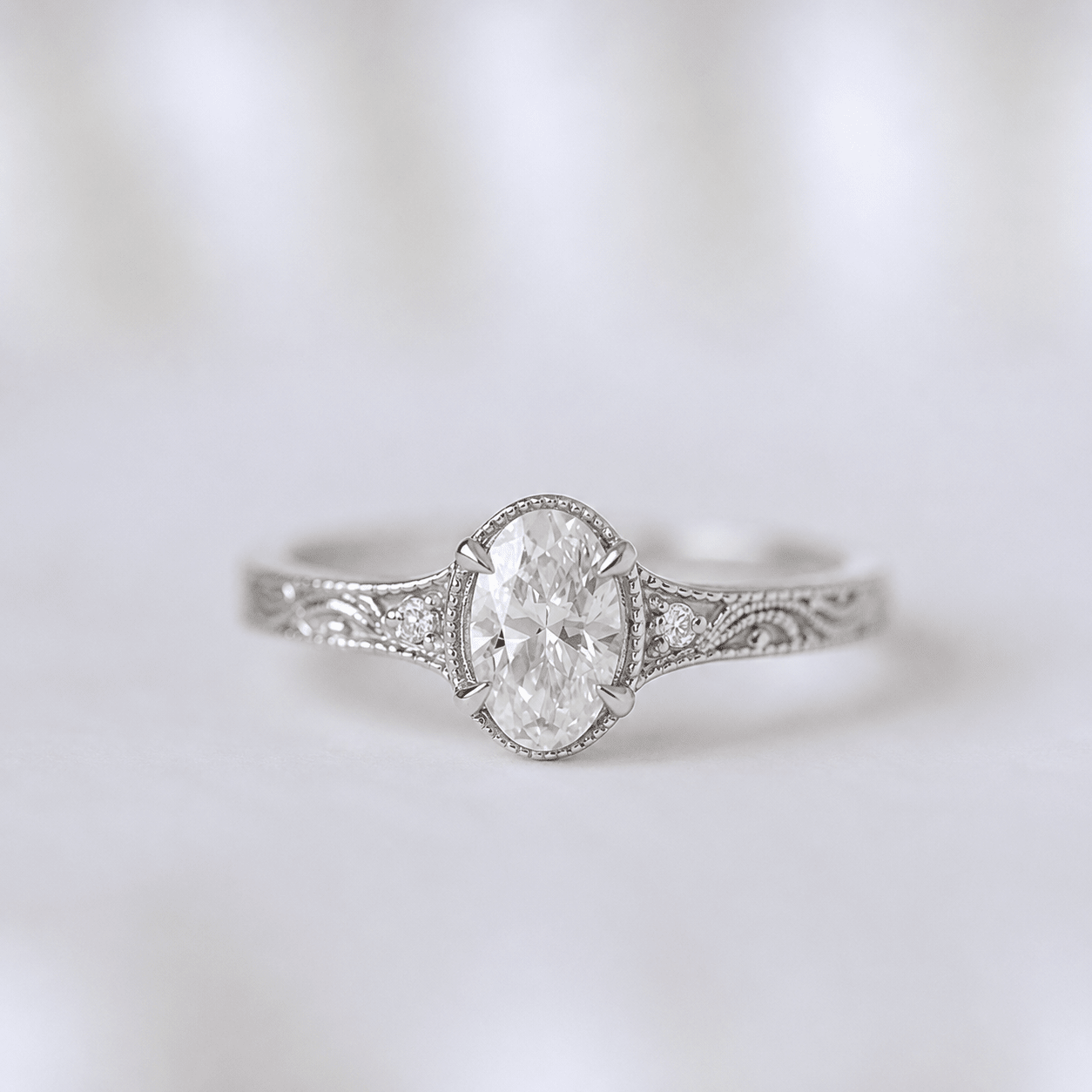 0.51 Karat D VS2 GIA Sertifikalı Vintage Sia Oval Pırlanta Yüzük
