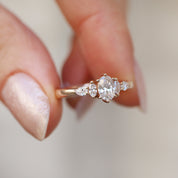 0.60 CT H SI2 HRD Sertifikalı Vintage Diana Pırlanta Yüzük