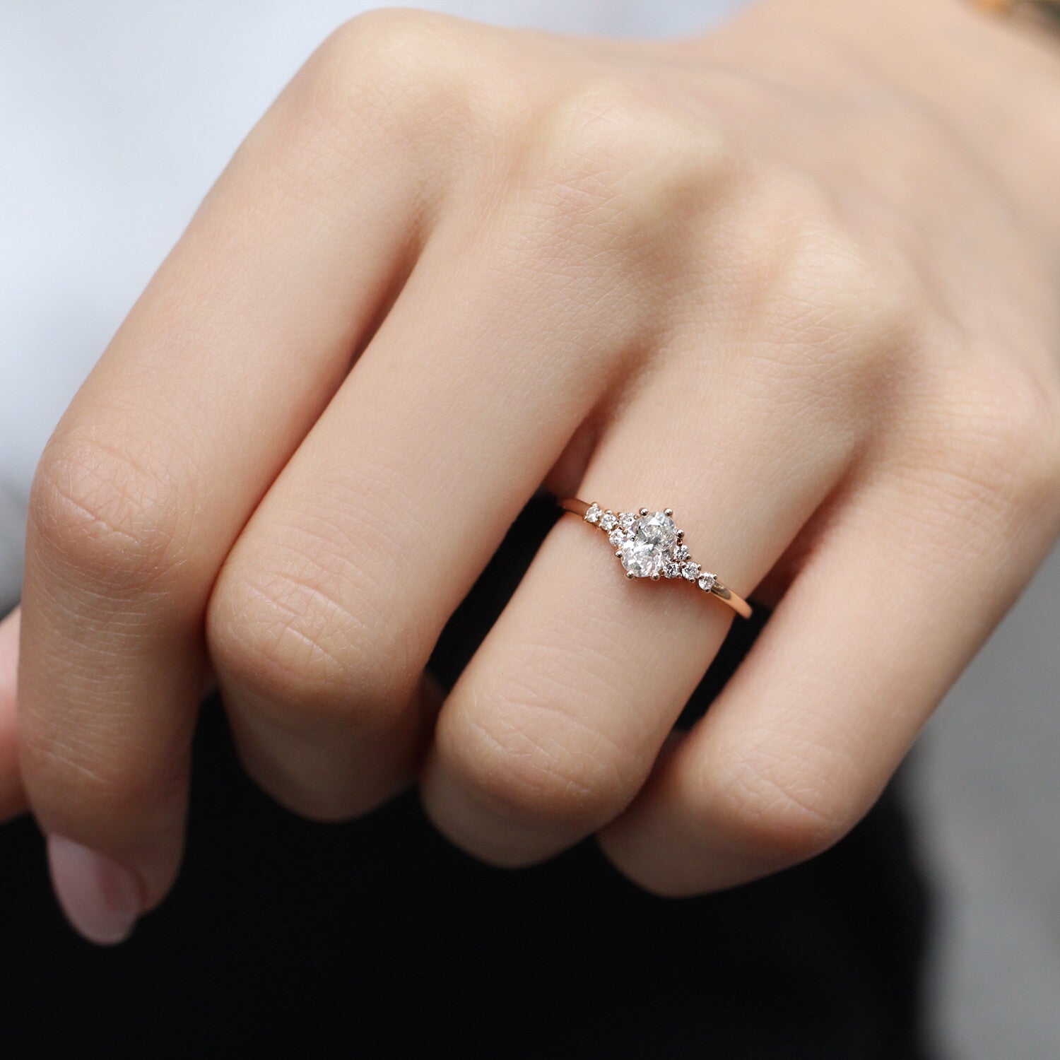 0.60 CT Özel Tasarım Oval Pırlanta Yüzük