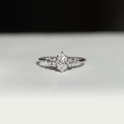 0.60 CT Vintage Özel Tasarım Asimetri Markiz Pırlanta Yüzük