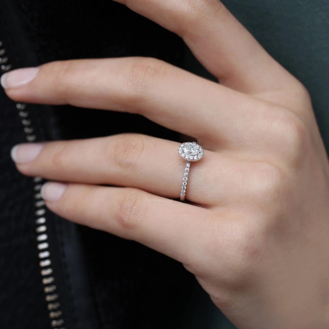 0.60 Karat Oval Pırlanta Tektaş Yüzük